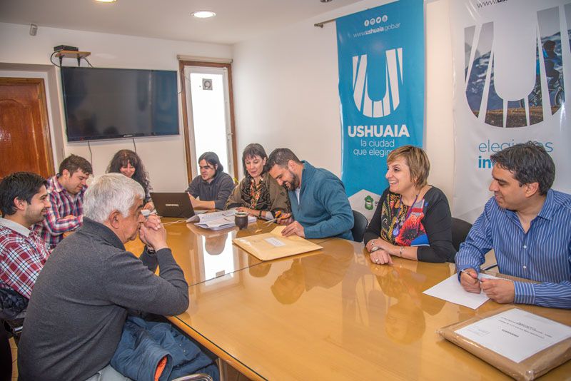 Para repavimentar 12 de Octubre dos empresas presentaron ofertas