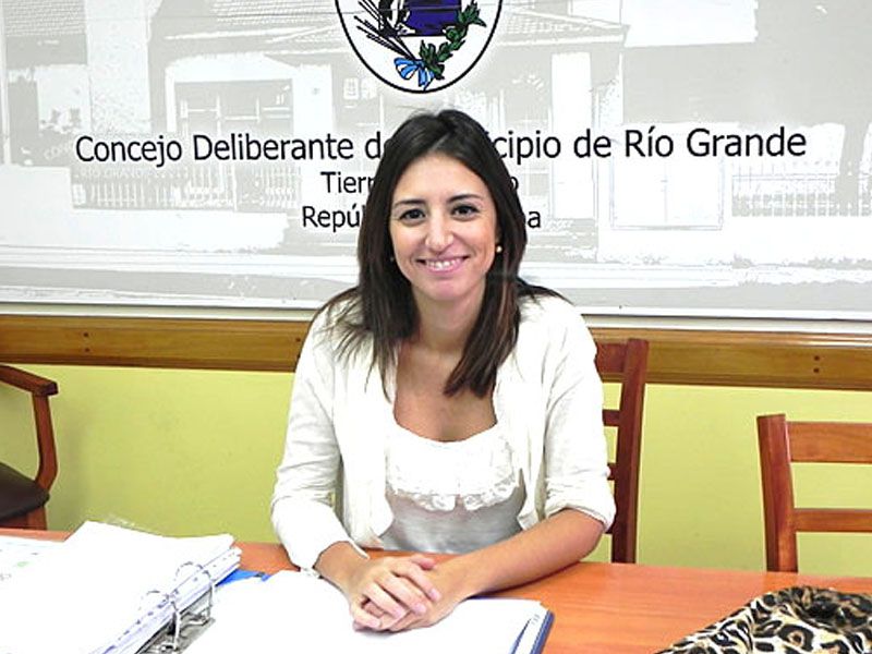 Laura Colazo “El mayor límite al centralismo, es fortalecer nuestra Gobernadora”