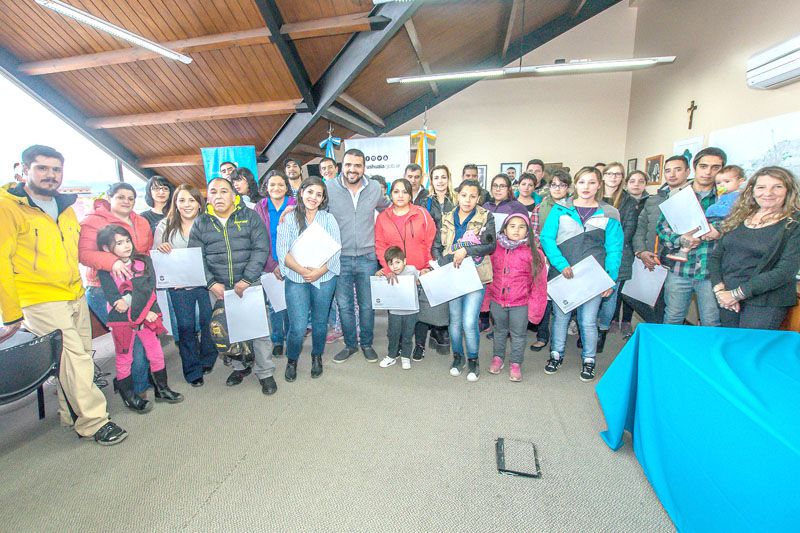 El Municipio entregó decretos de preadjudicación de tierras