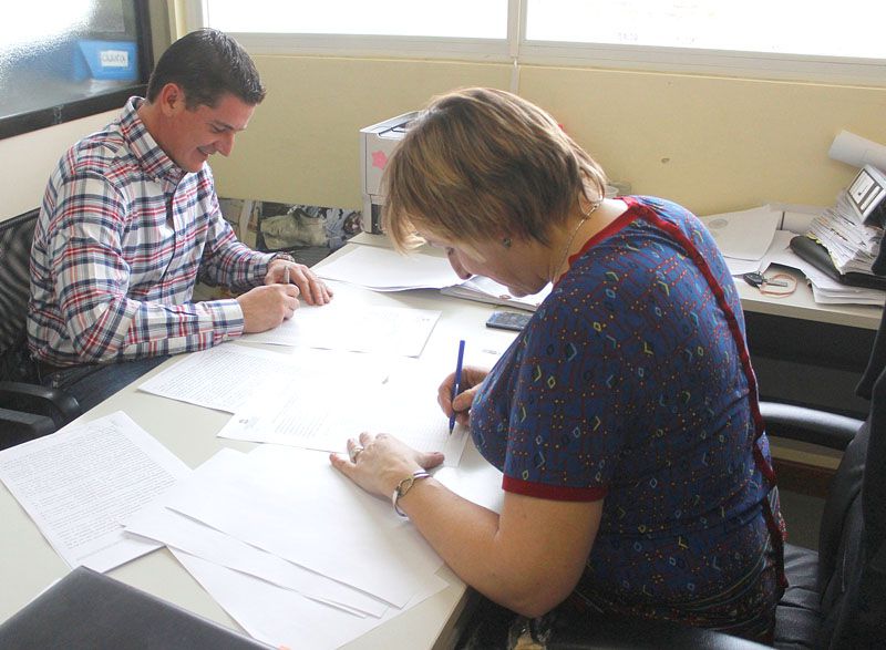 El Municipio firmó el contrato para las obras en la urbanización General San Martín