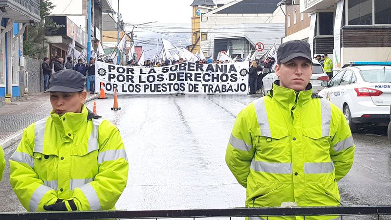 La UOM y AFARTE acordaron congelar salarios por 2 años a cambio de que no haya despidos
