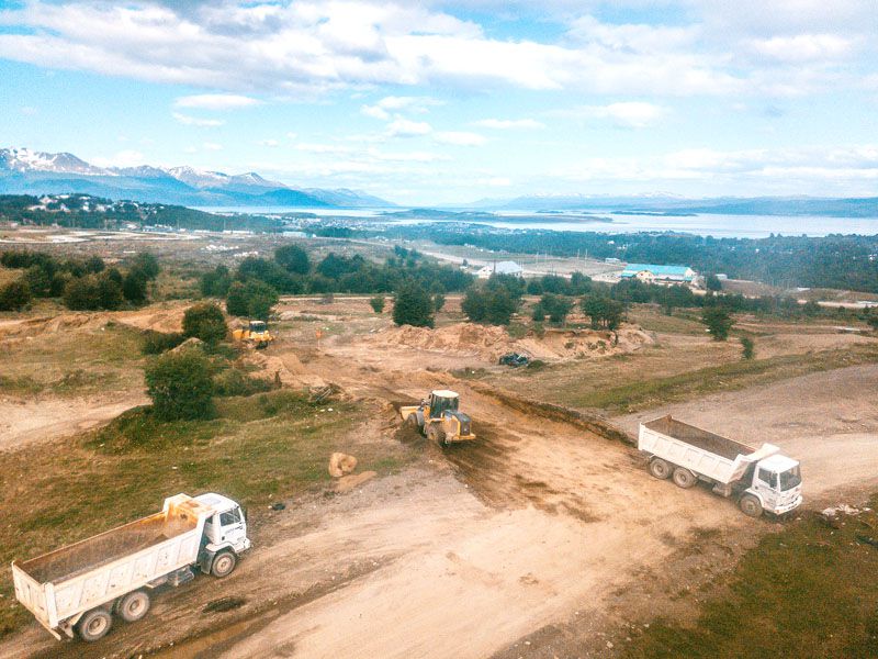 Se realiza un intenso trabajo de apertura de calles en la urbanización San Martín 