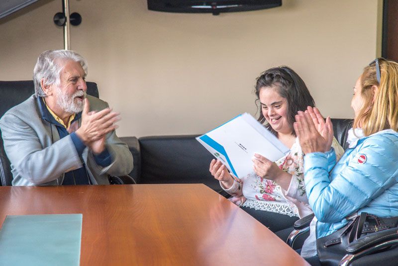 Ingresó a planta permanente del Municipio de Ushuaia trabajadora con discapacidad 