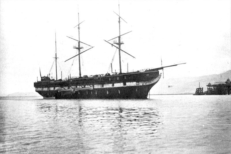 La “Clio” llega a Malvinas y se dispone a dar el zarpazo final