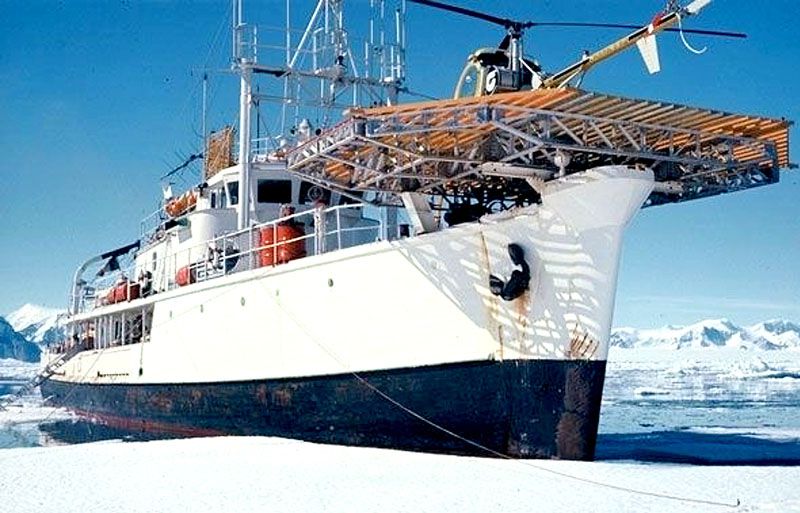 Oficial del barco de Jacques Cousteau muere en Decepción Diario del Fin del Mundo
