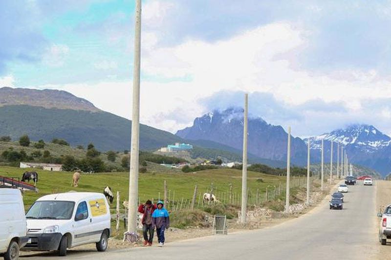 Desde febrero estaría iluminada con LED la calle de la Base Naval