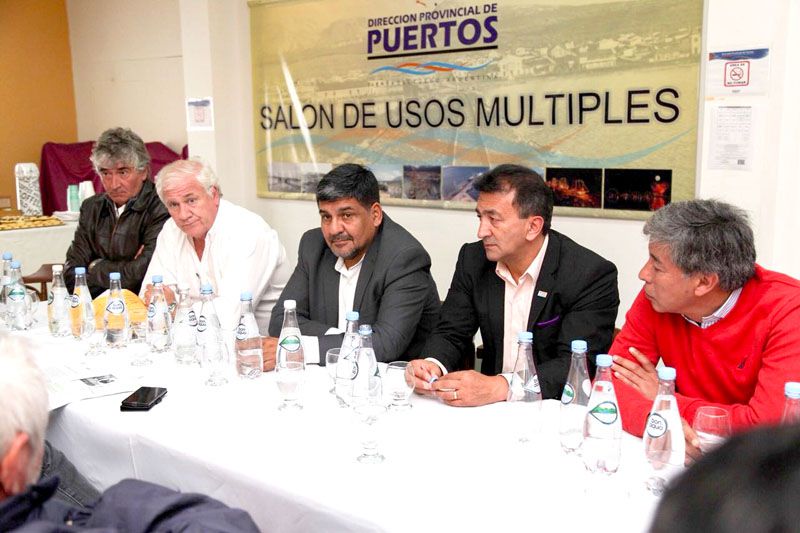 Bajarán los costos de transporte en el puerto de Ushuaia