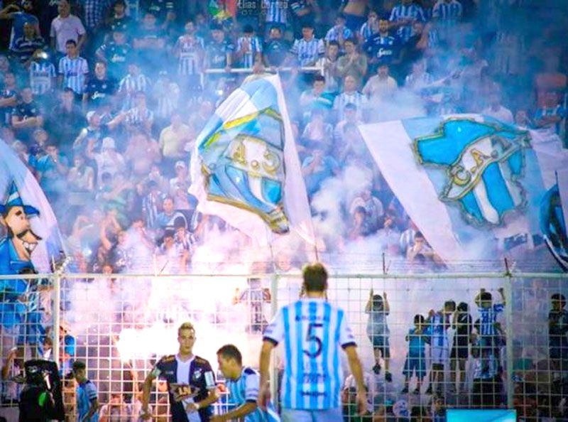 Leyes fue titular en la victoria de Atlético Tucumán