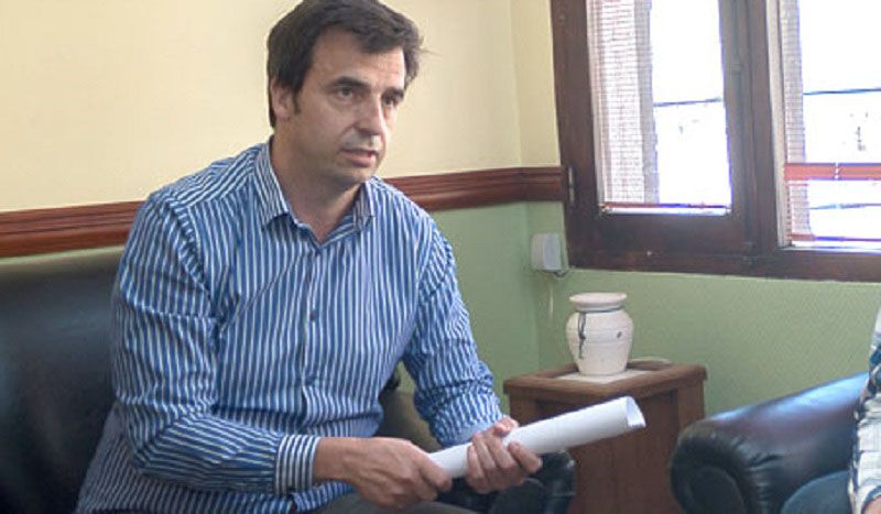 La regulación de los perros en los centros invernales llegó a la Legislatura