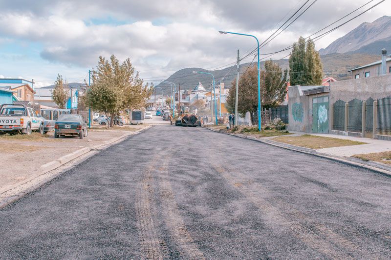 La repavimentación llegó a la calle Beauvoir 