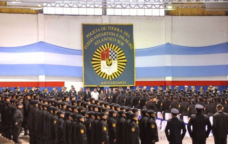 Inauguran una “Muestra Histórica de la Policía de Tierra del Fuego Antártida e Islas del Atlántico Sur”