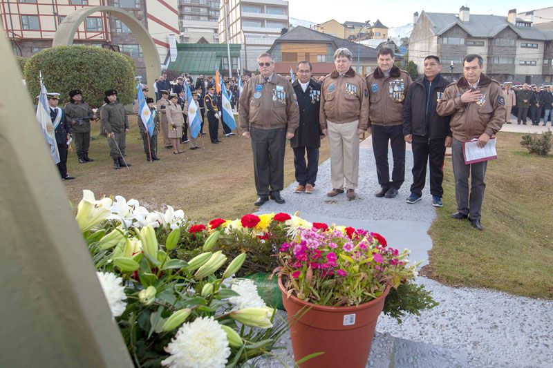 Homenajearon a caídos y sobrevivientes del ARA General Belgrano