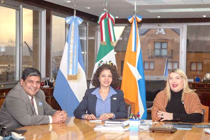 La gobernadora se reunió con la Embajadora de México