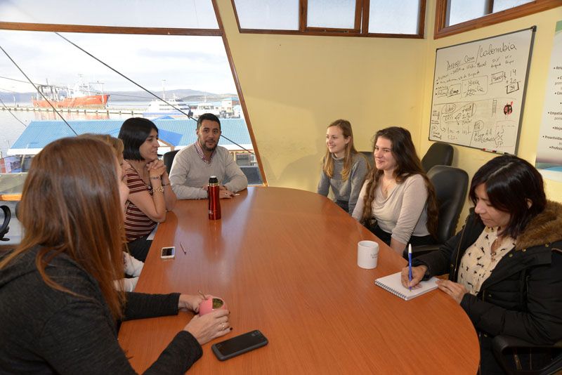 Pasantes francesas destacaron el turismo social en Ushuaia