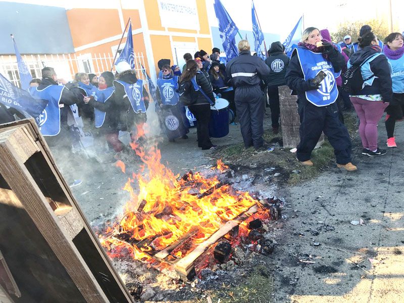 Propuesta de aumento de asignaciones familiares y presentismo 