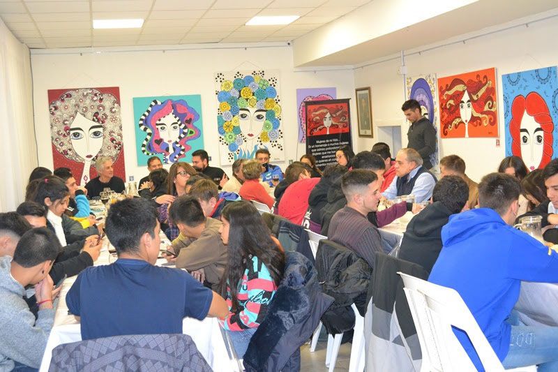 Estudiantes de Rosario visitaron el Centro ‘Nueva Argentina’