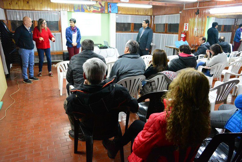 Salud municipal articula acciones con organizaciones civiles