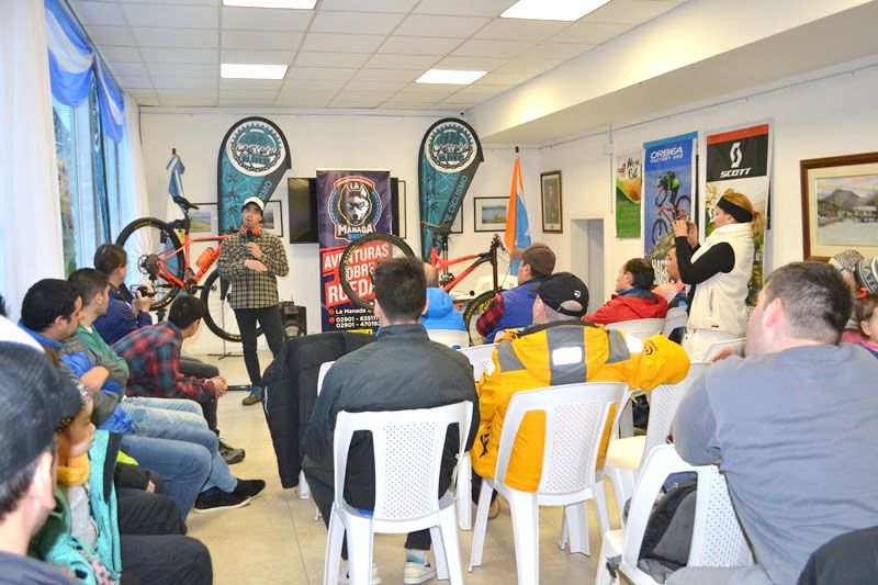Ciclistas recibieron una capacitación en el Centro ‘Nueva Argentina’