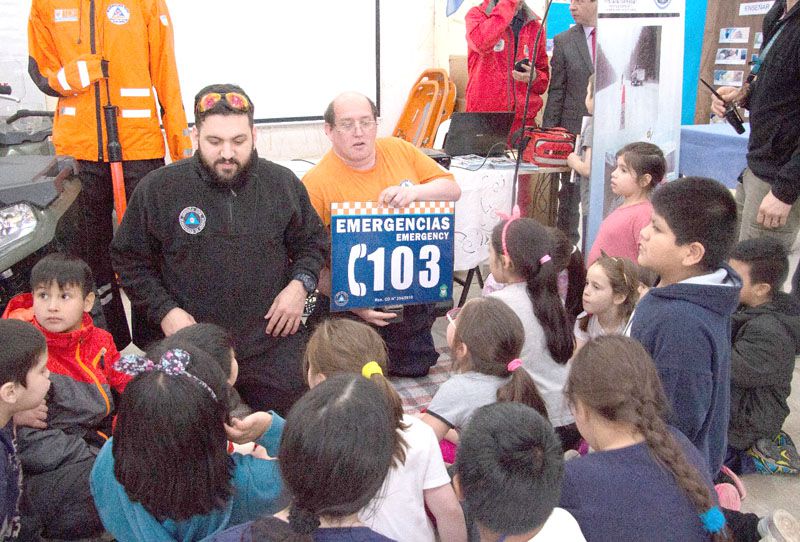 La Municipalidad participa en la Expo Vial de la Escuela 13