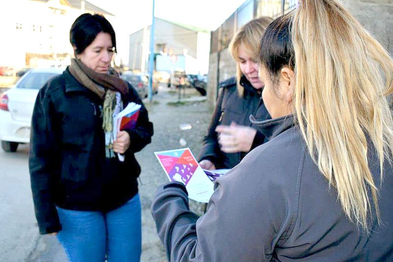 La Secretaría de la Mujer continúa brindando asistencia en distintos barrios