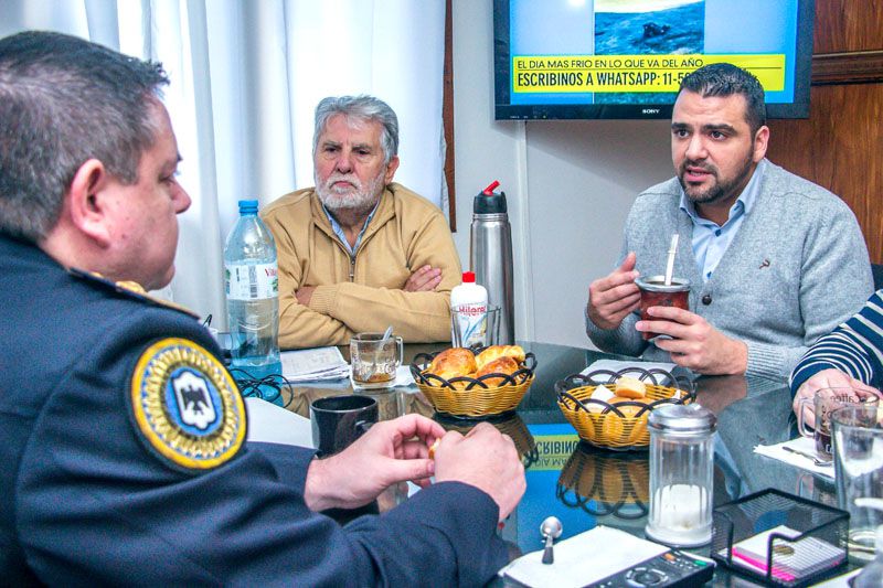 Vuoto se reunió con el Jefe de la Policía Federal 