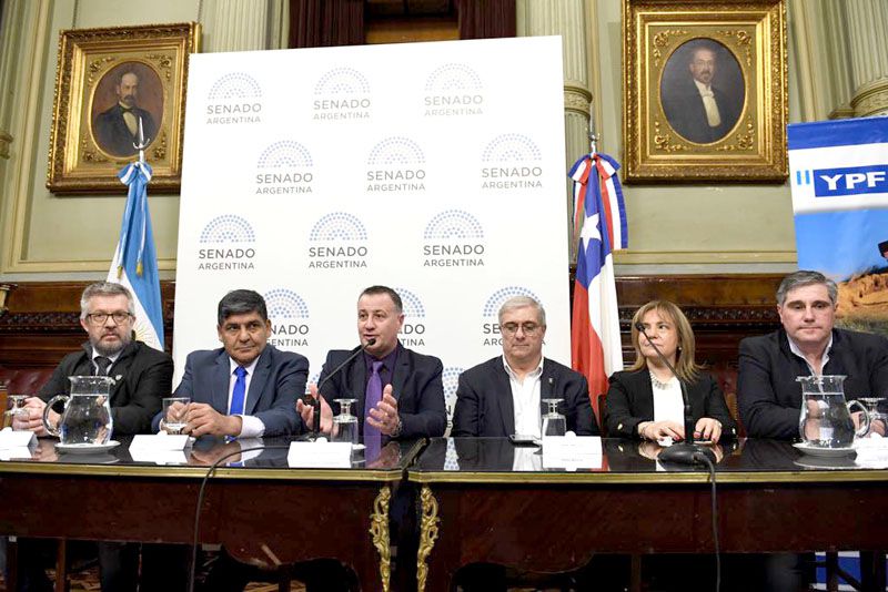 Presentaron el Gran Premio de la Hermandad en el Senado 