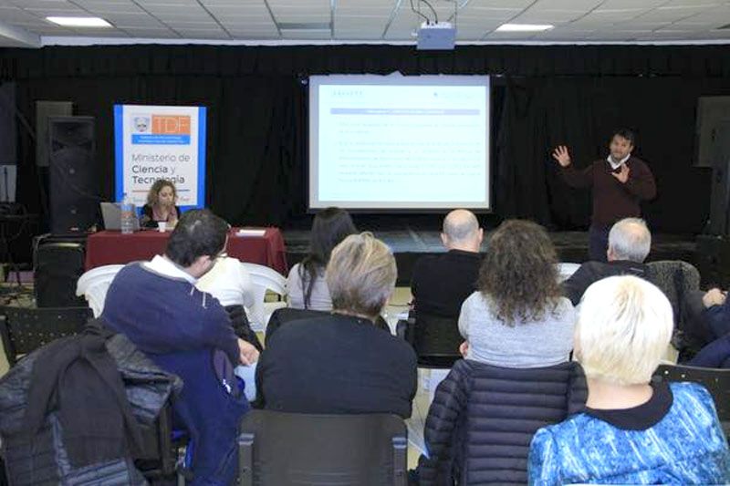 Capacitación sobre rendiciones de desembolsos de proyectos del cofecyt