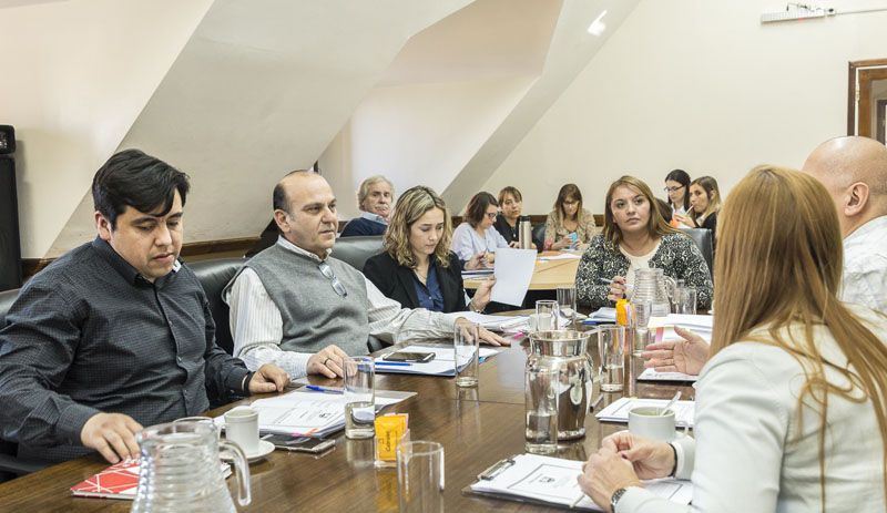 Se elimina el requisito de edad para el ingreso a la docencia