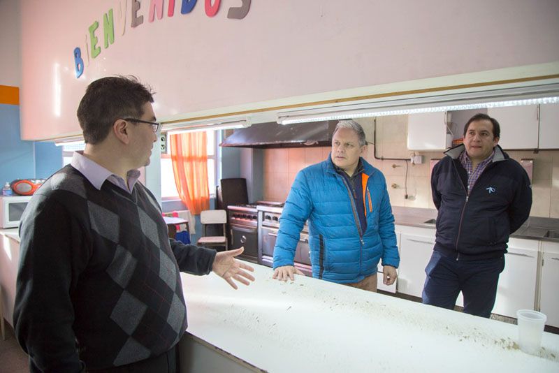 Autoridades provinciales realizaron inspección ocular colegios