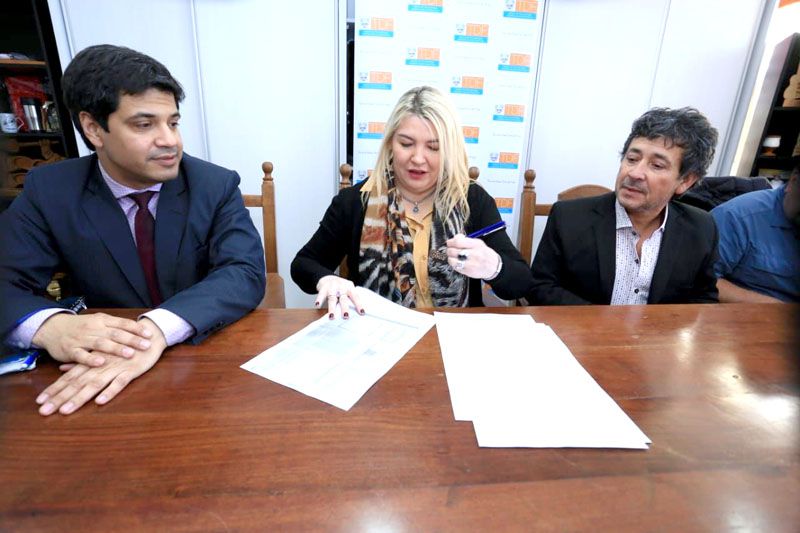 La Provincia le cedió un terreno a Centro de Empleados de Comercio de Río Grande