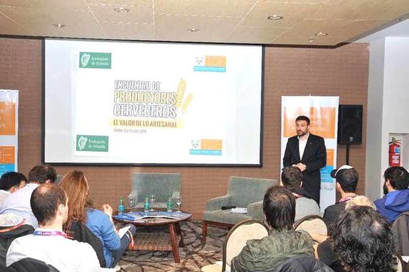 Realizan jornadas de capacitación para productores cerveceros