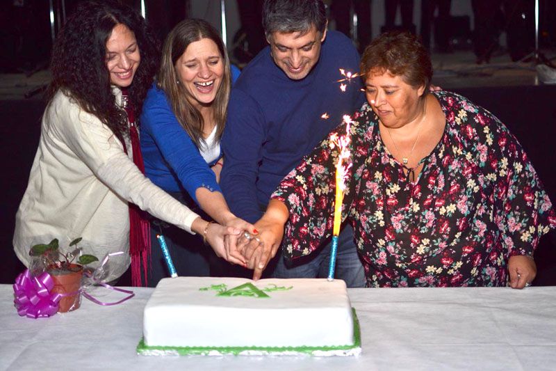 Más de 300 adultos mayores festejaron el Día del Jubilado