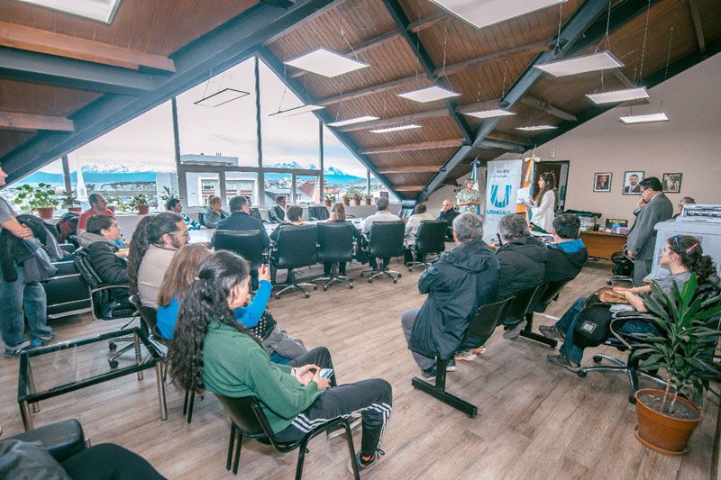 Familias de Ushuaia recibieron el título de propiedad de su tierra