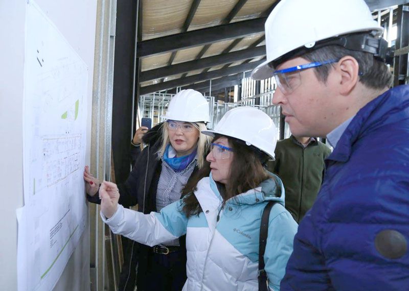 Bertone y Martín Pérez recorrieron obras que la provincia ejecuta en Río Grande