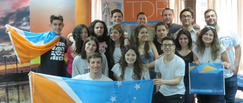 Estudiantes fueguinos participan de encuentro nacional en Buenos Aires