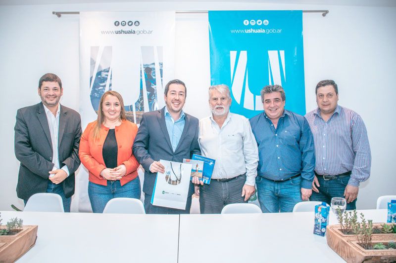 Funcionarios municipales recibieron al intendente de Malvinas Argentinas