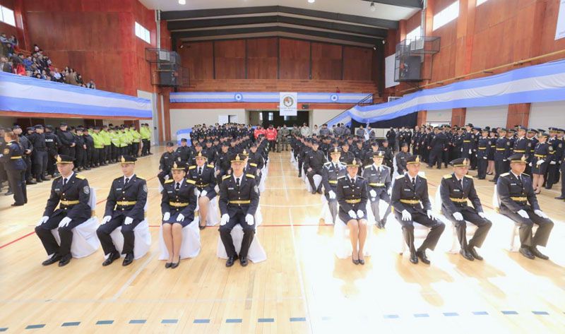 Desde hoy inscriben para curso de oficiales y suboficiales