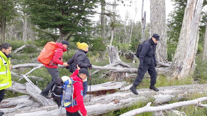 Encontraron a la mujer que se perdió en una caminata 