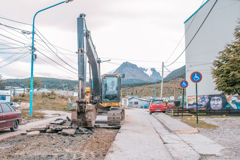 Trabajos en la red vial de las 640 Viviendas