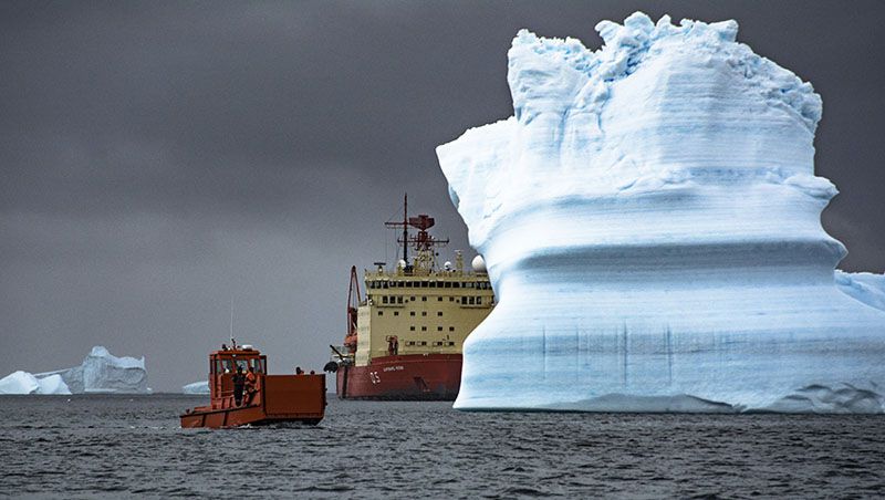 El Irízar inició la fase final de la campaña antártica de verano