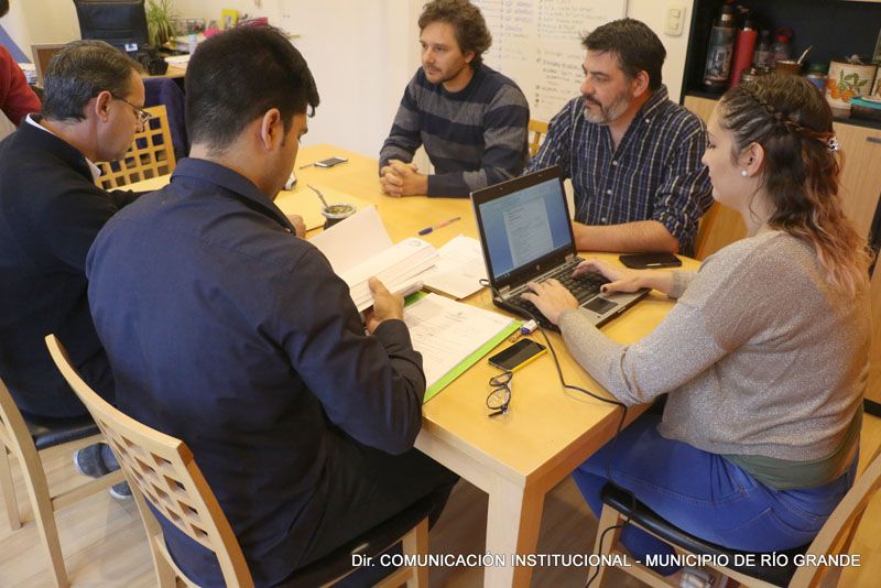 El Municipio de Río Grande avanza en la ampliación de los playones deportivos 