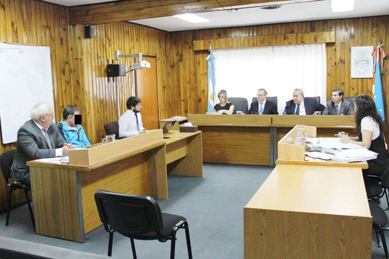 Un hombre fue condenado a 18 años de cárcel por abusar de su hijastra