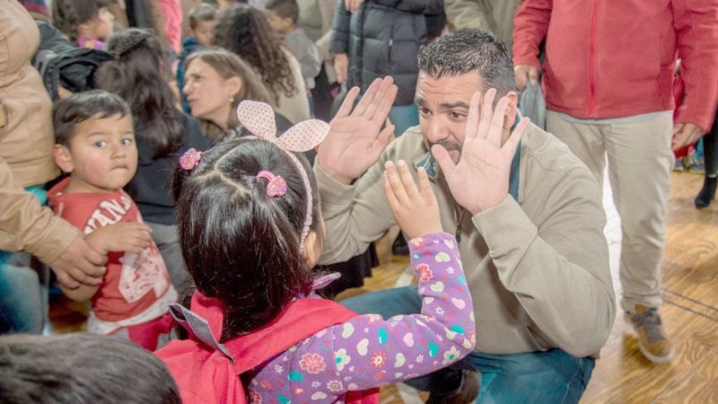 La Municipalidad de Ushuaia entregó 500 kits escolares