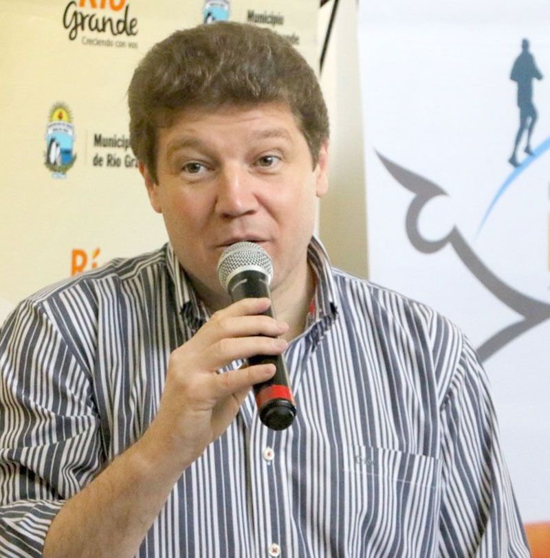 Melella repudió designación de Llach en el Banco Nación