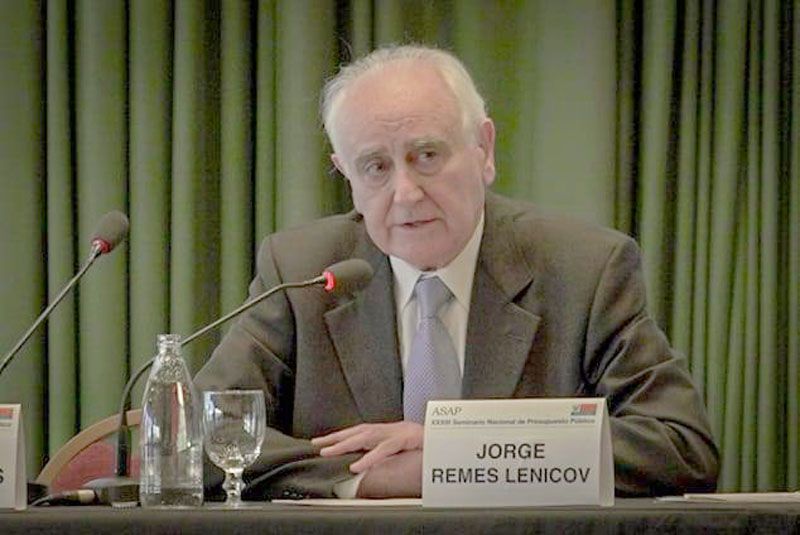 Remes Lenicov: “Es difícil bajar la pobreza si no se genera riqueza”