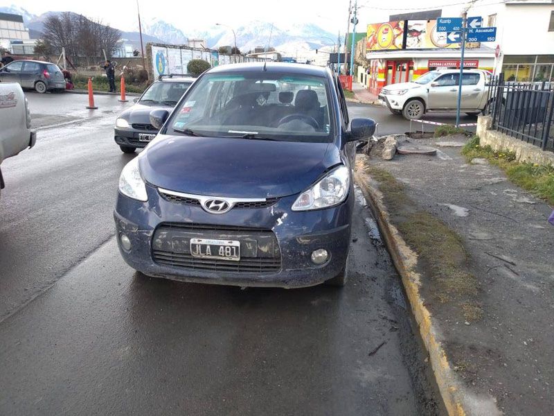 Violento choque en la esquina de Kuanip y Ascasubi