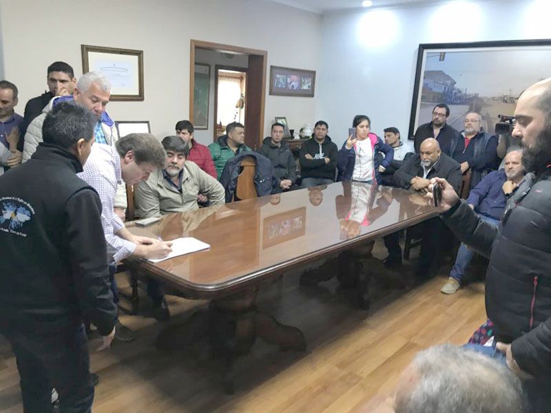 Municipio de Río Grande presentó amparo contra la adjudicación a empresas ligadas a Gran Bretaña