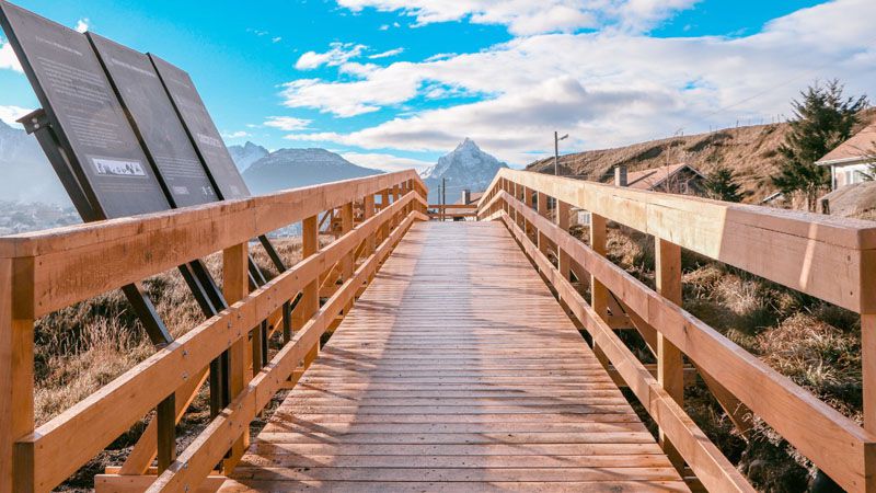 Avanzan las obras de los miradores de la bahía Encerrada 