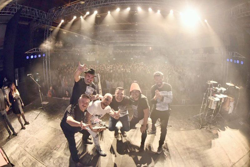 El folclore se despidió de la Noche más Larga de la mano de Los Tekis