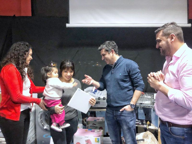 Emprendedoras recibieron herramientas e insumos